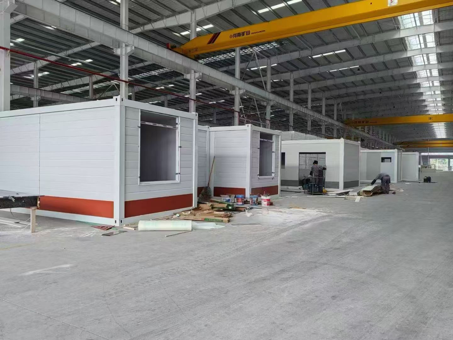 Advanced welding and assembly facility for modular housing components