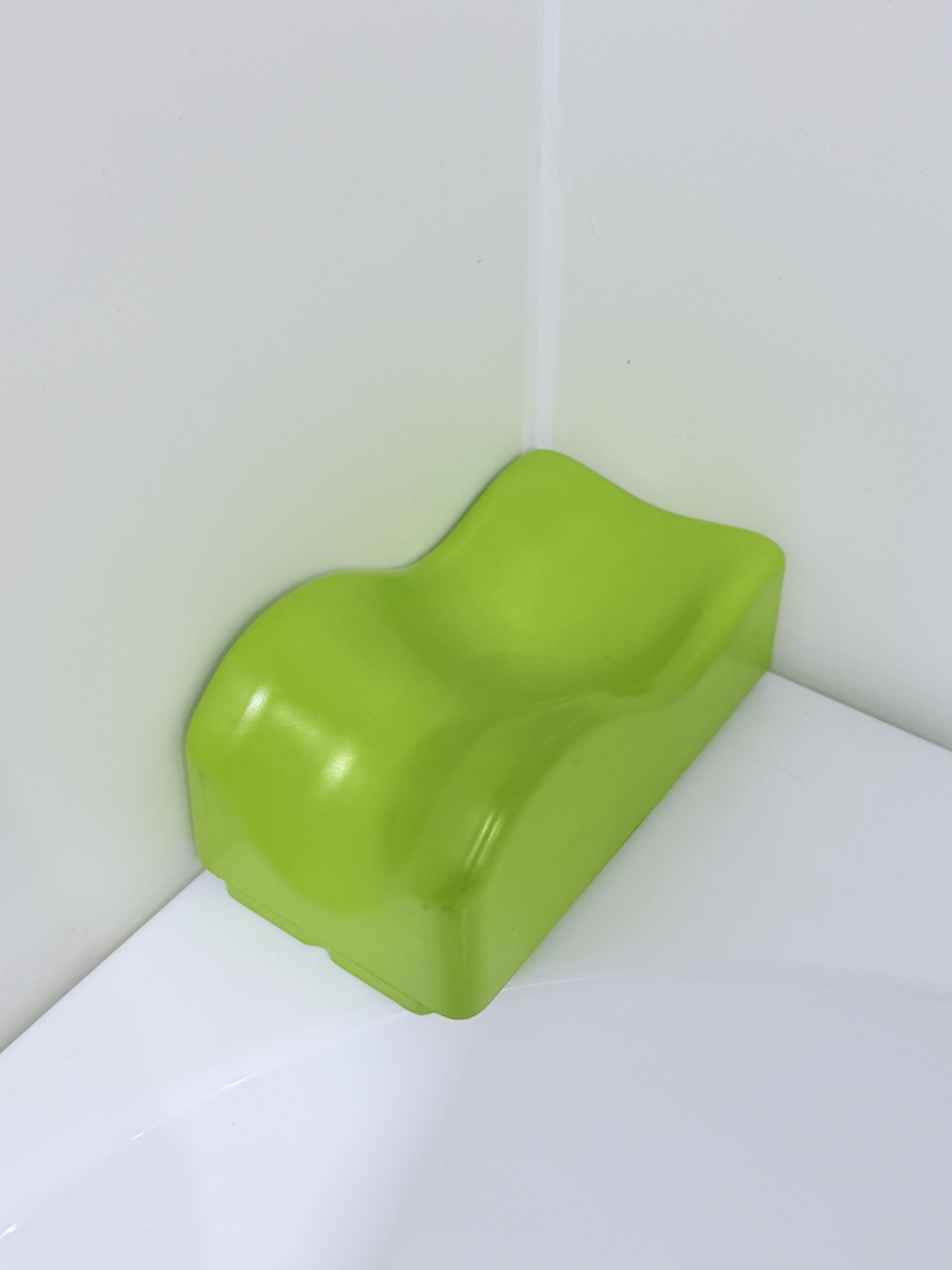 Medical accessory polyurethane pad and cushion manufactured with quality assurance