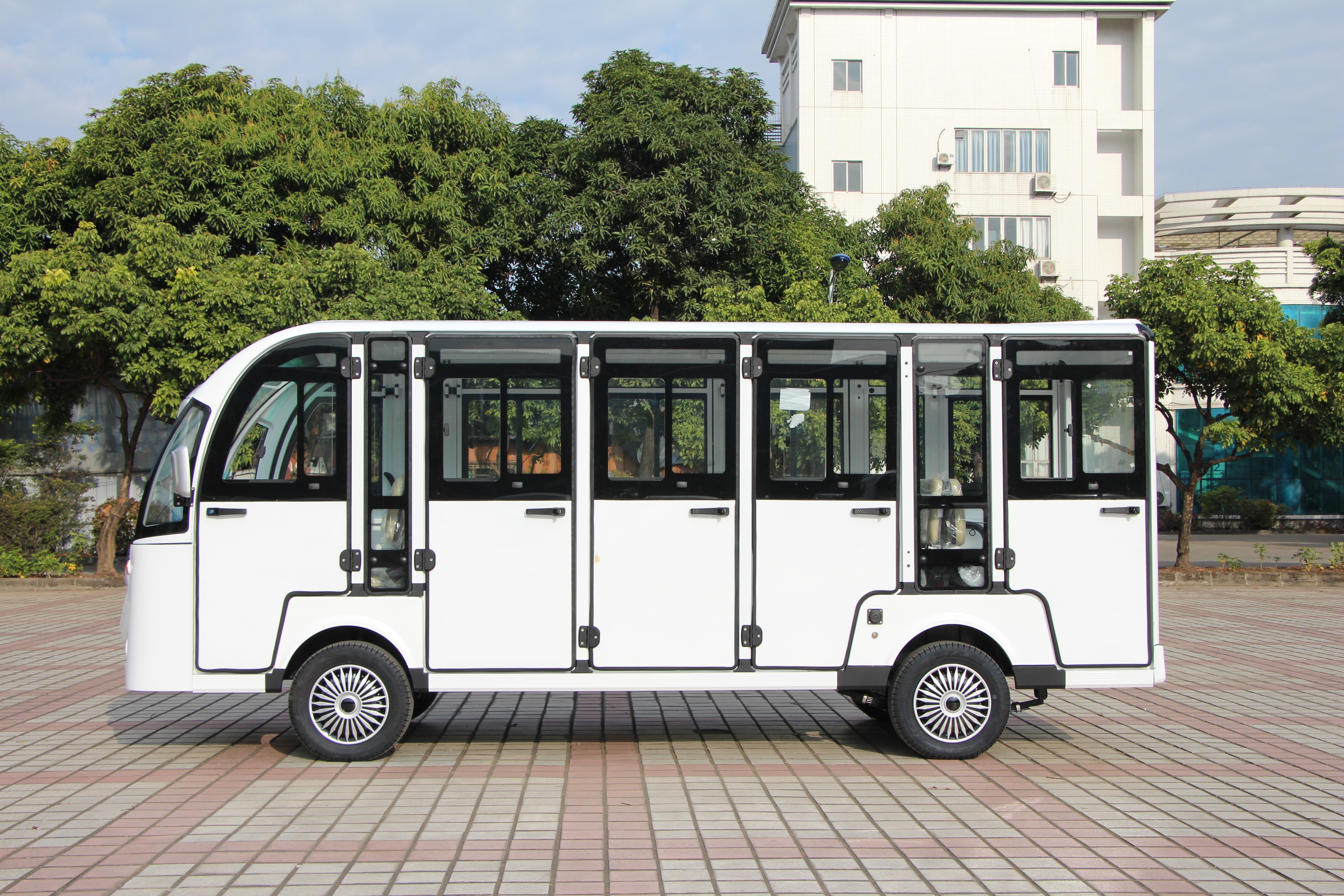 Langqing electric bus body and chassis detail for supplier quotation comparison