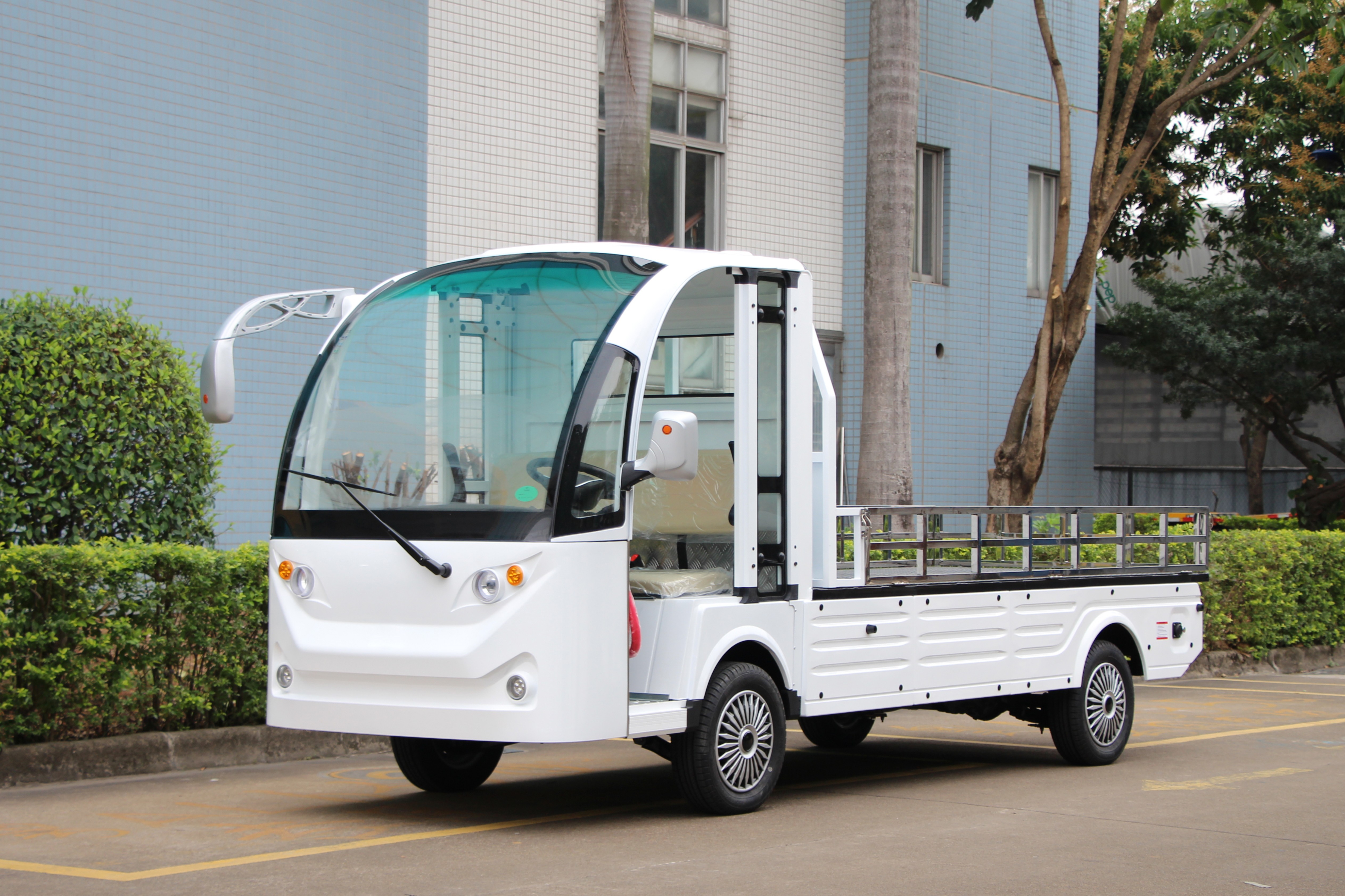 LQF1032 electric mini 1ton truck custom chassis layout