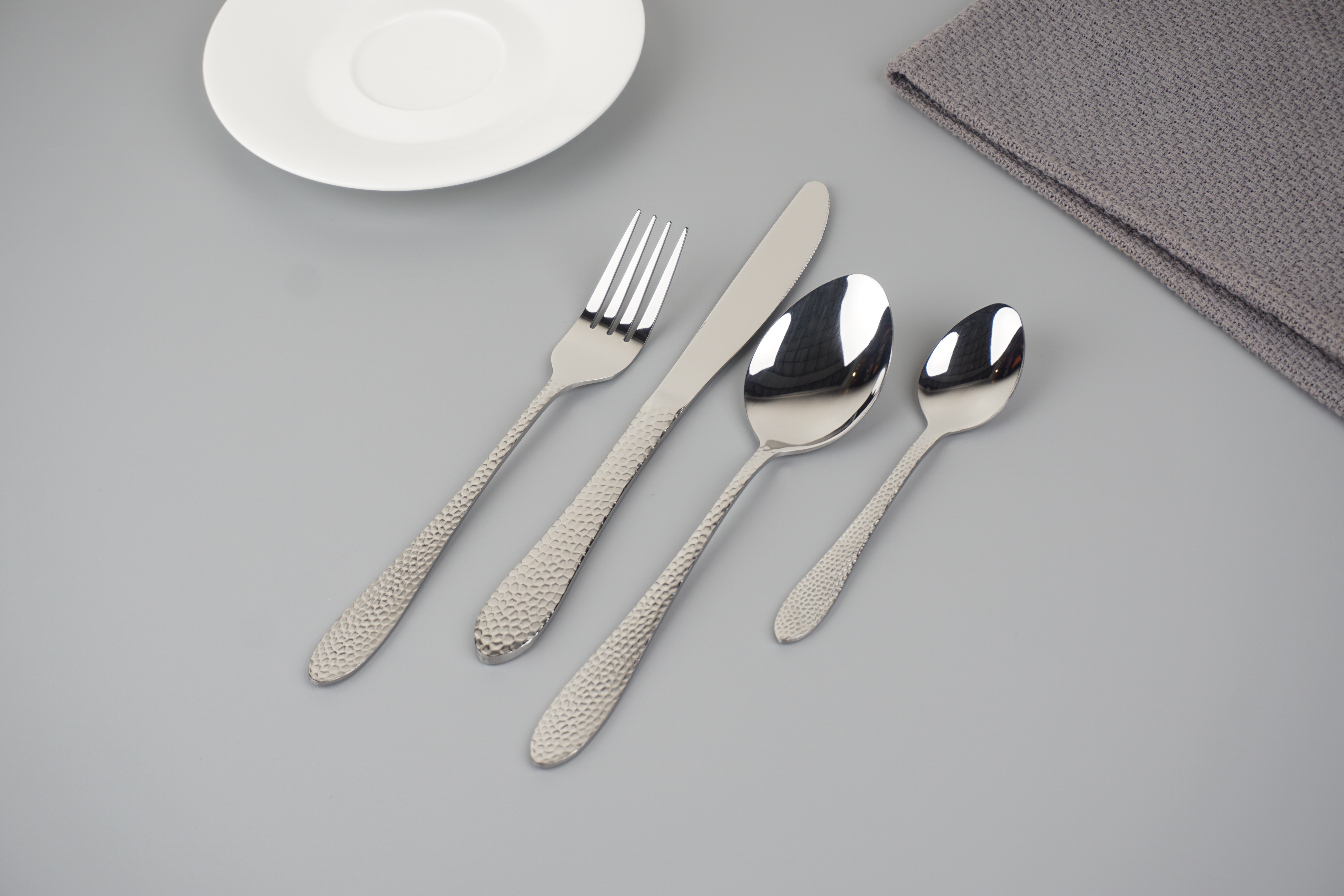 Custom flatware set packaging and color box details